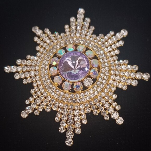 Jewelry - Fabulous Rhinestone Star with Lavender Center Stones